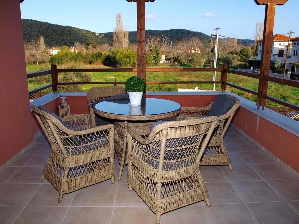 Melograno And Apartment Kala Nera